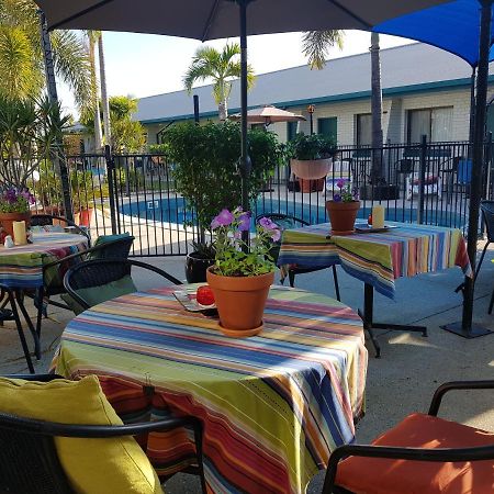 Peppercorn Motel Clermont Bagian luar foto