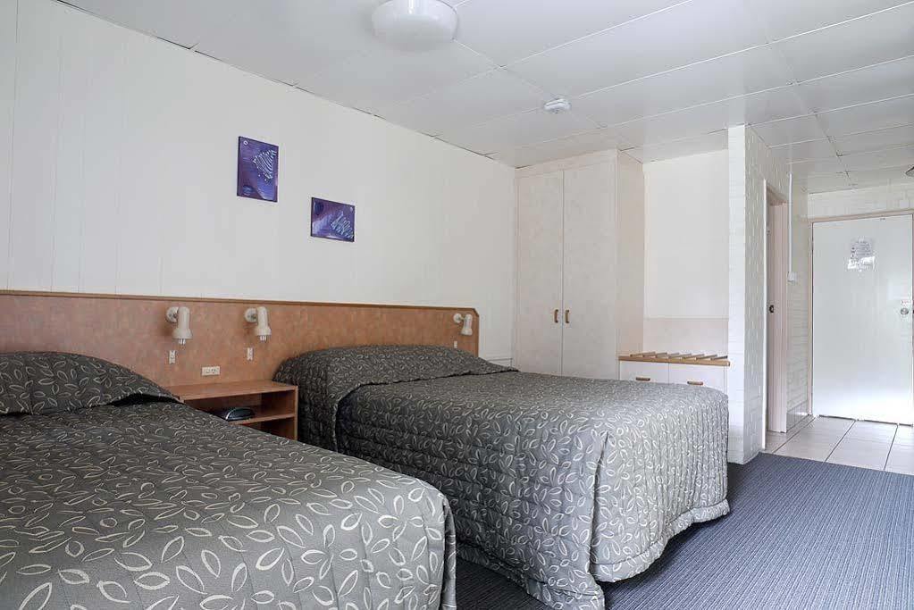 Peppercorn Motel Clermont Bagian luar foto