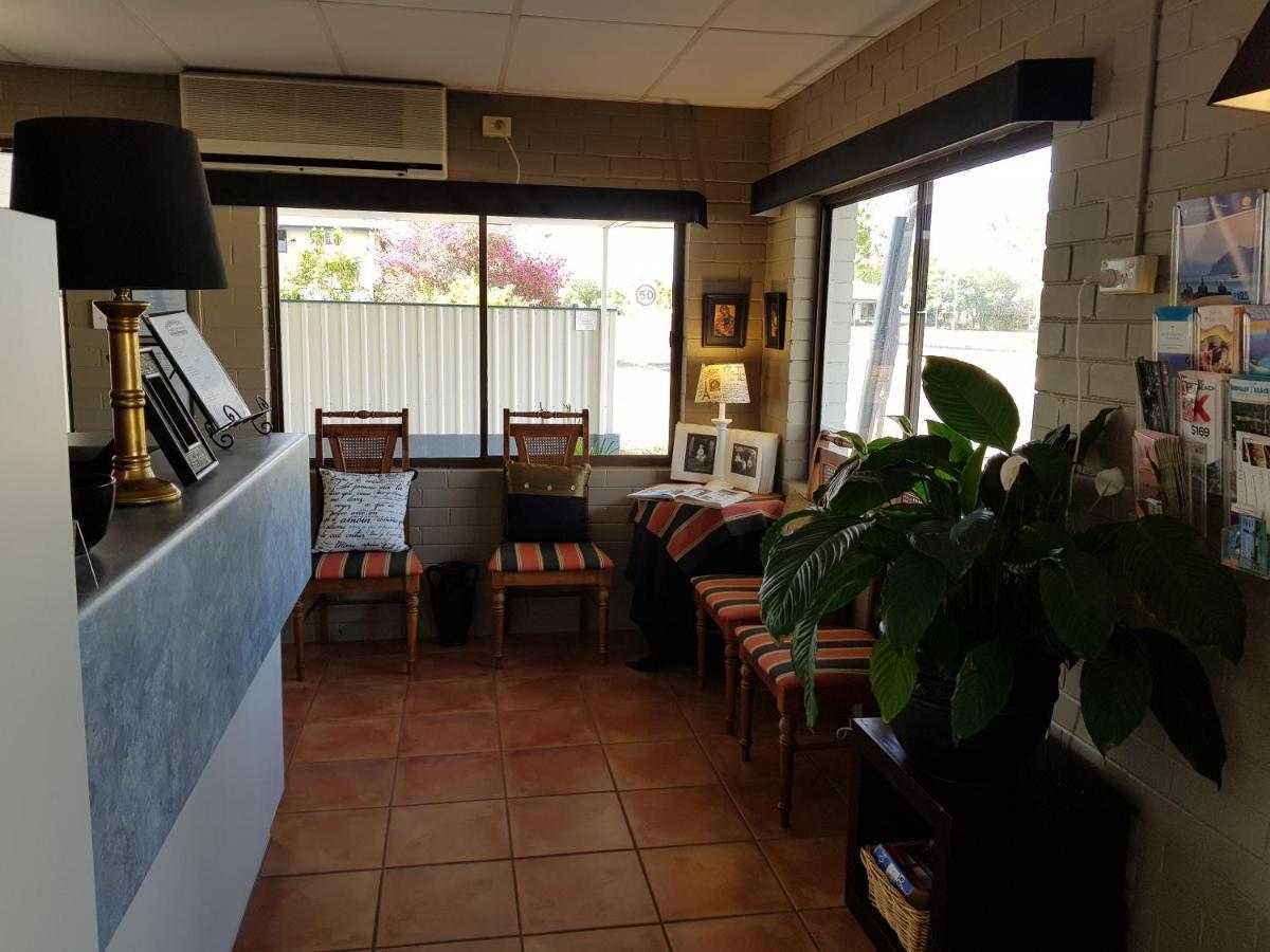 Peppercorn Motel Clermont Bagian luar foto